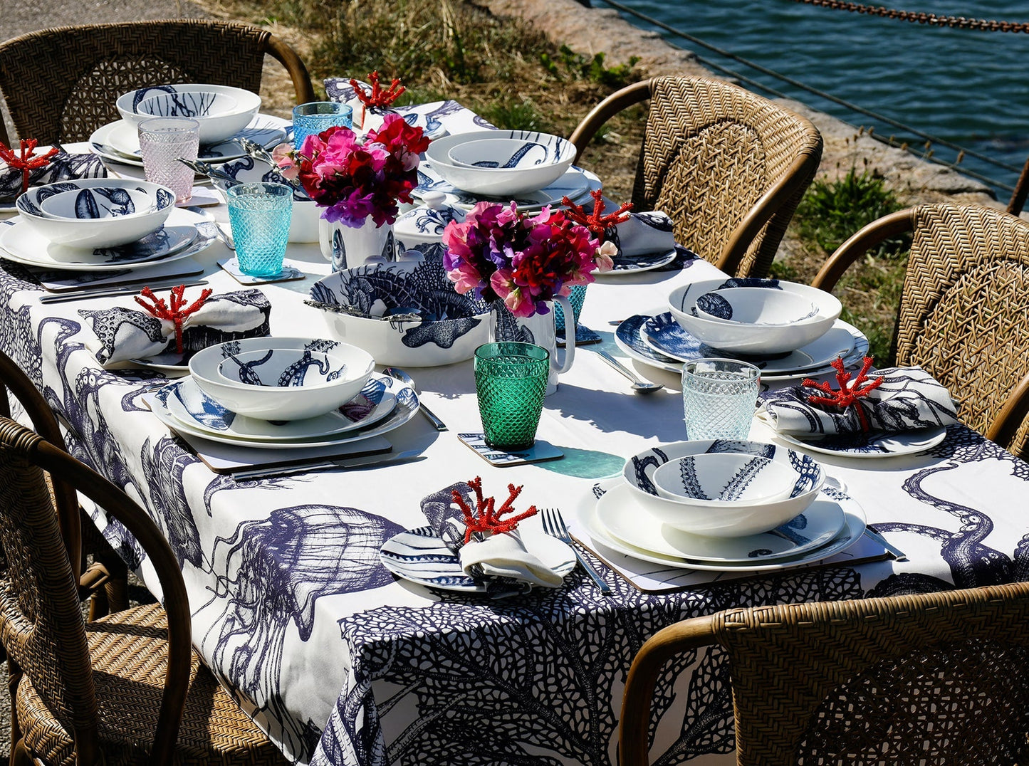 Bone China Octopus Dinner Plate