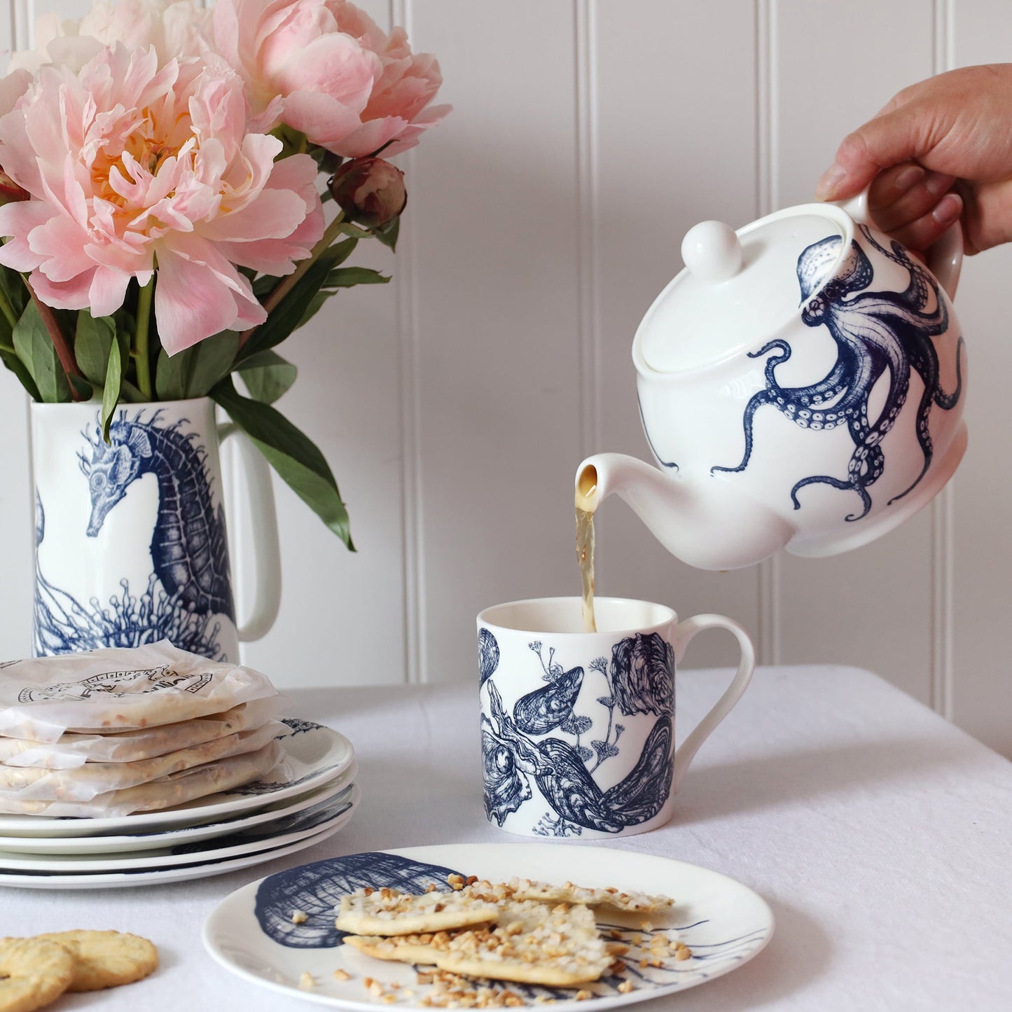 Bone China Mussel & Oyster Mug